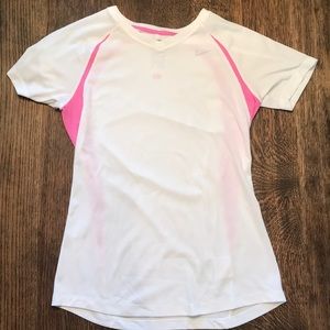 Mesh dry-fit Nike tee!